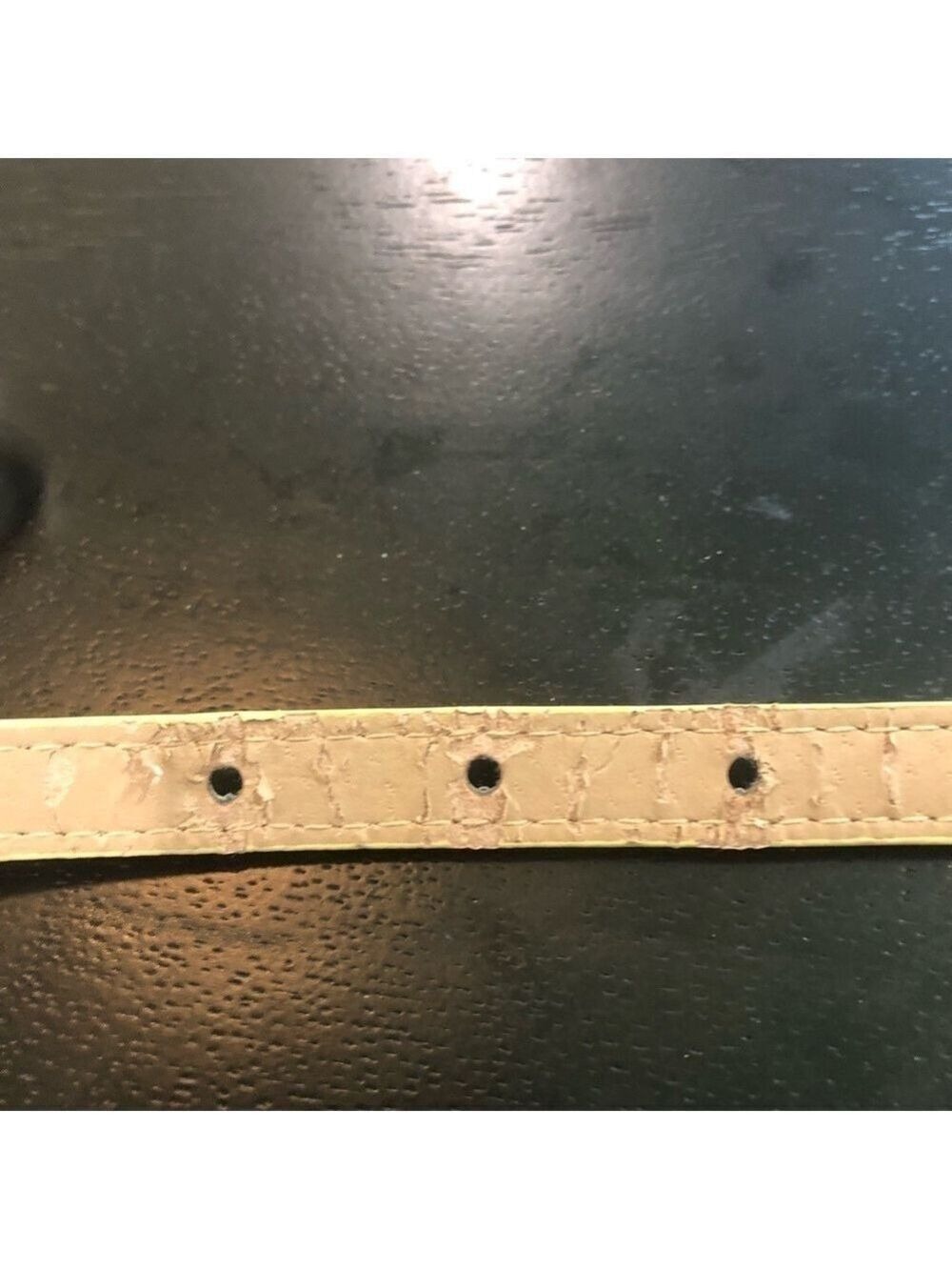 Gold glitter and chain 0.5” women’s belt. 39” long. - Picture 12 of 15